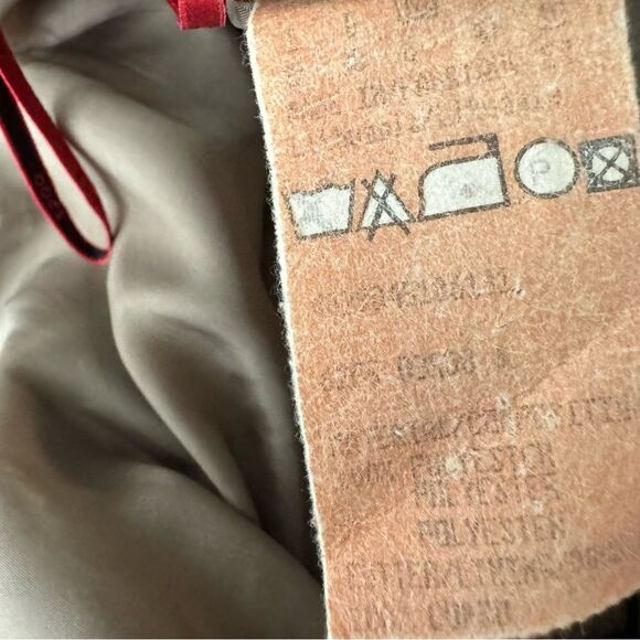 Hugo Boss mini skirt size 6 - Picture 5 of 7